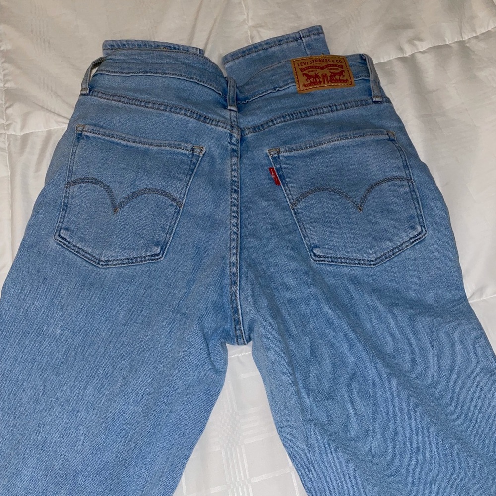 Levi jeans